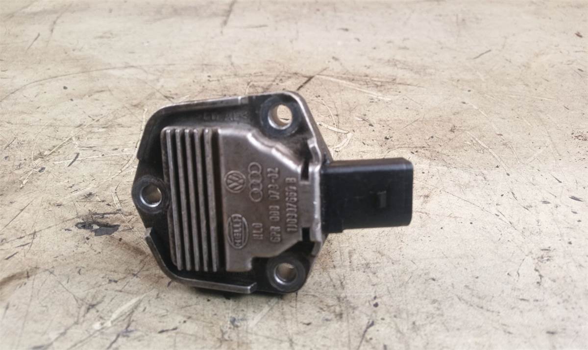 SENSOR DE PRESIÓN DEL ACEITE Volkswagen Golf IV Berlina (1J1)