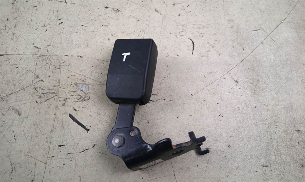 ENGANCHE CINTURON TRASERO DERECHO Renault Megane III Sport Tourer