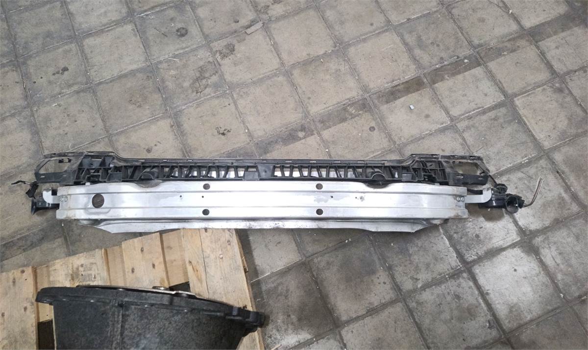 REFUERZO PARAGOLPES DELANTERO
