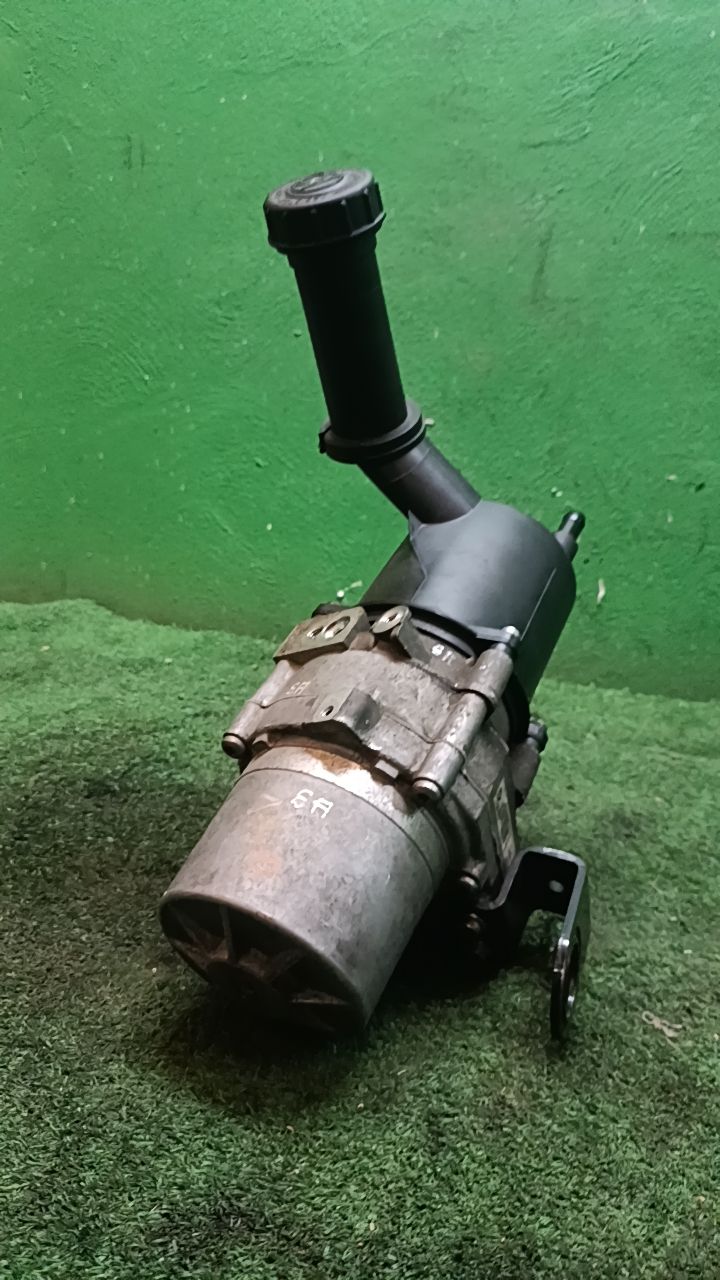 BOMBA SERVODIRECCION