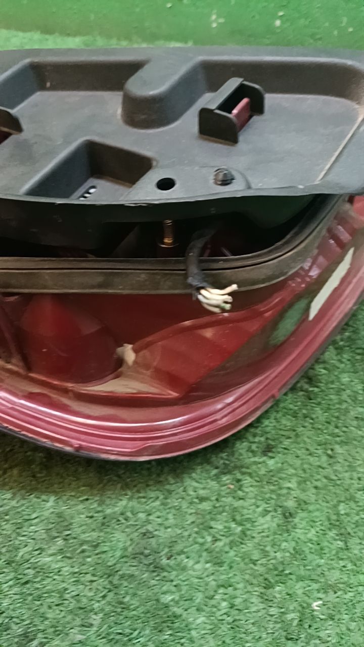 PILOTO TRASERO DERECHO