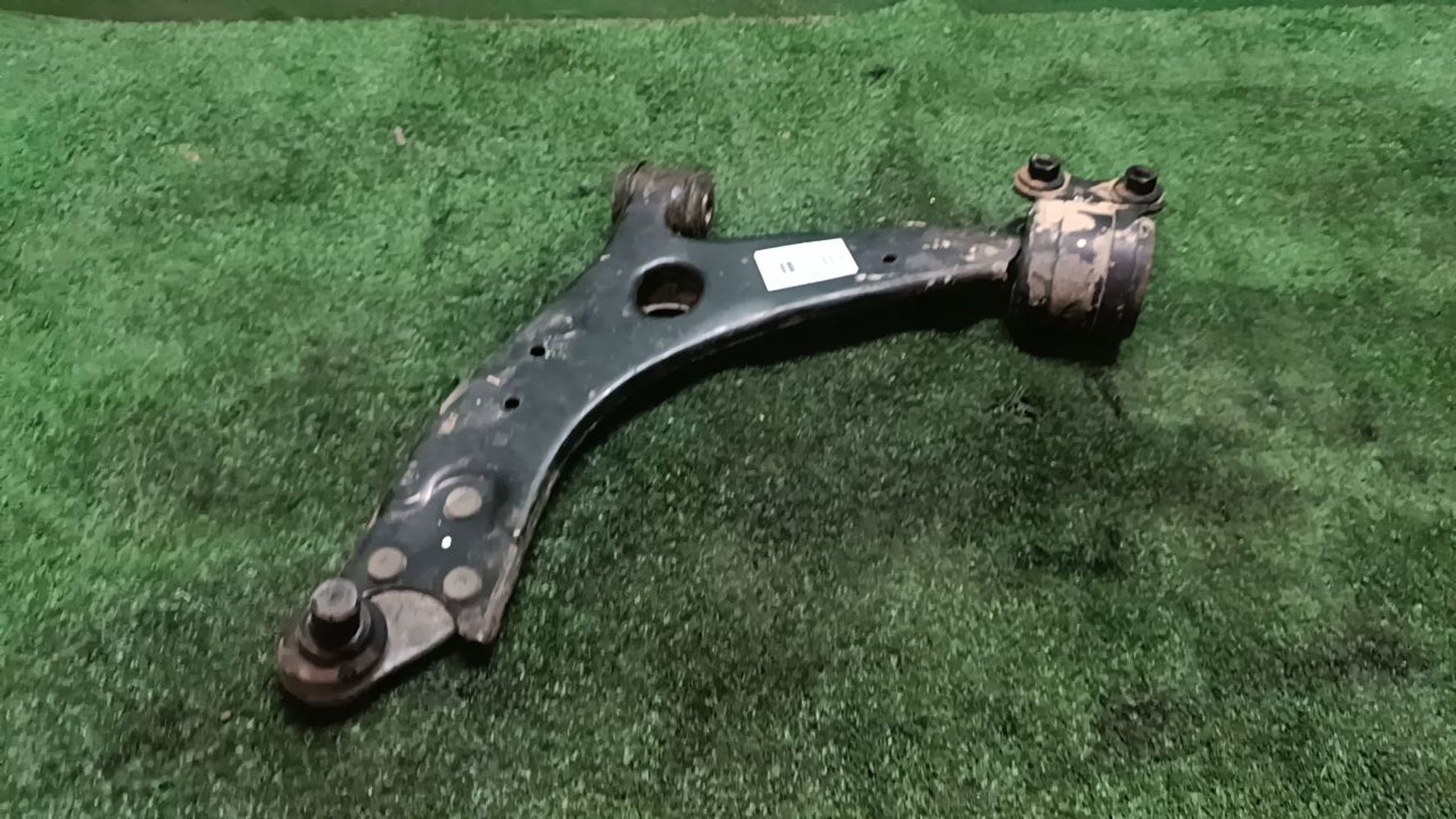 BRAZO SUSPENSION DELANTERO IZQUIERDO