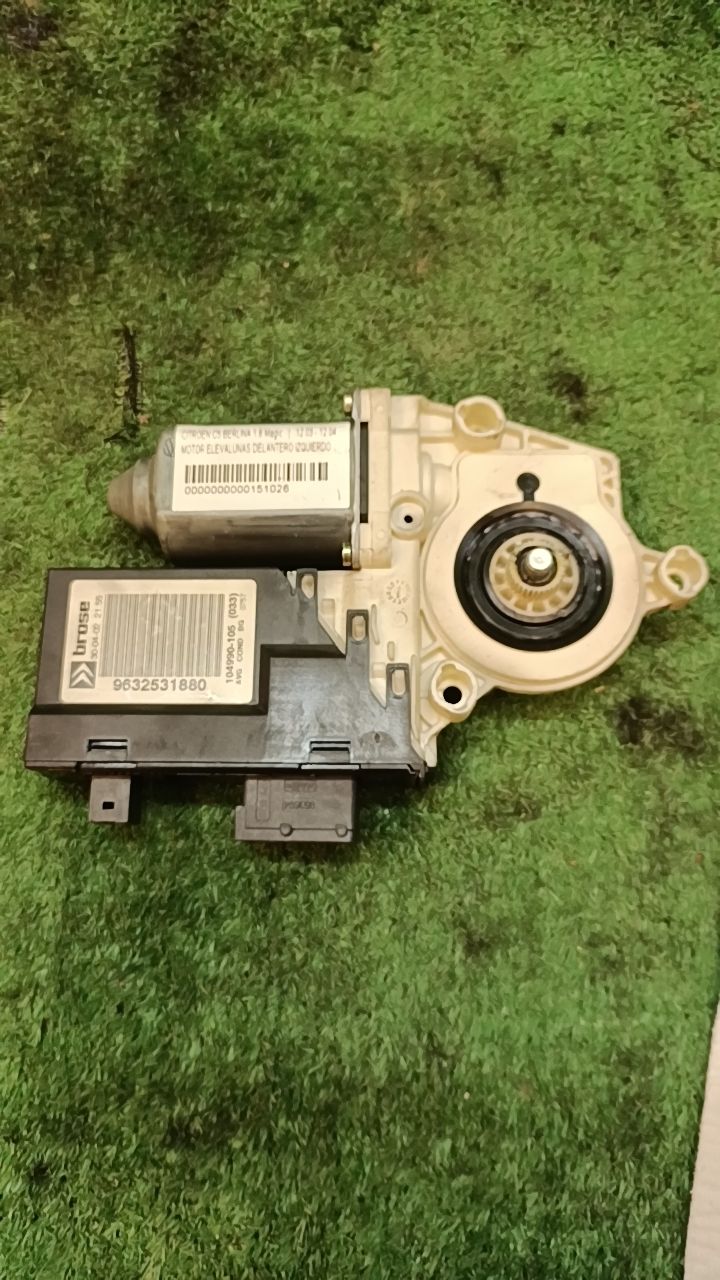 MOTOR ELEVALUNAS DELANTERO IZQUIERDO