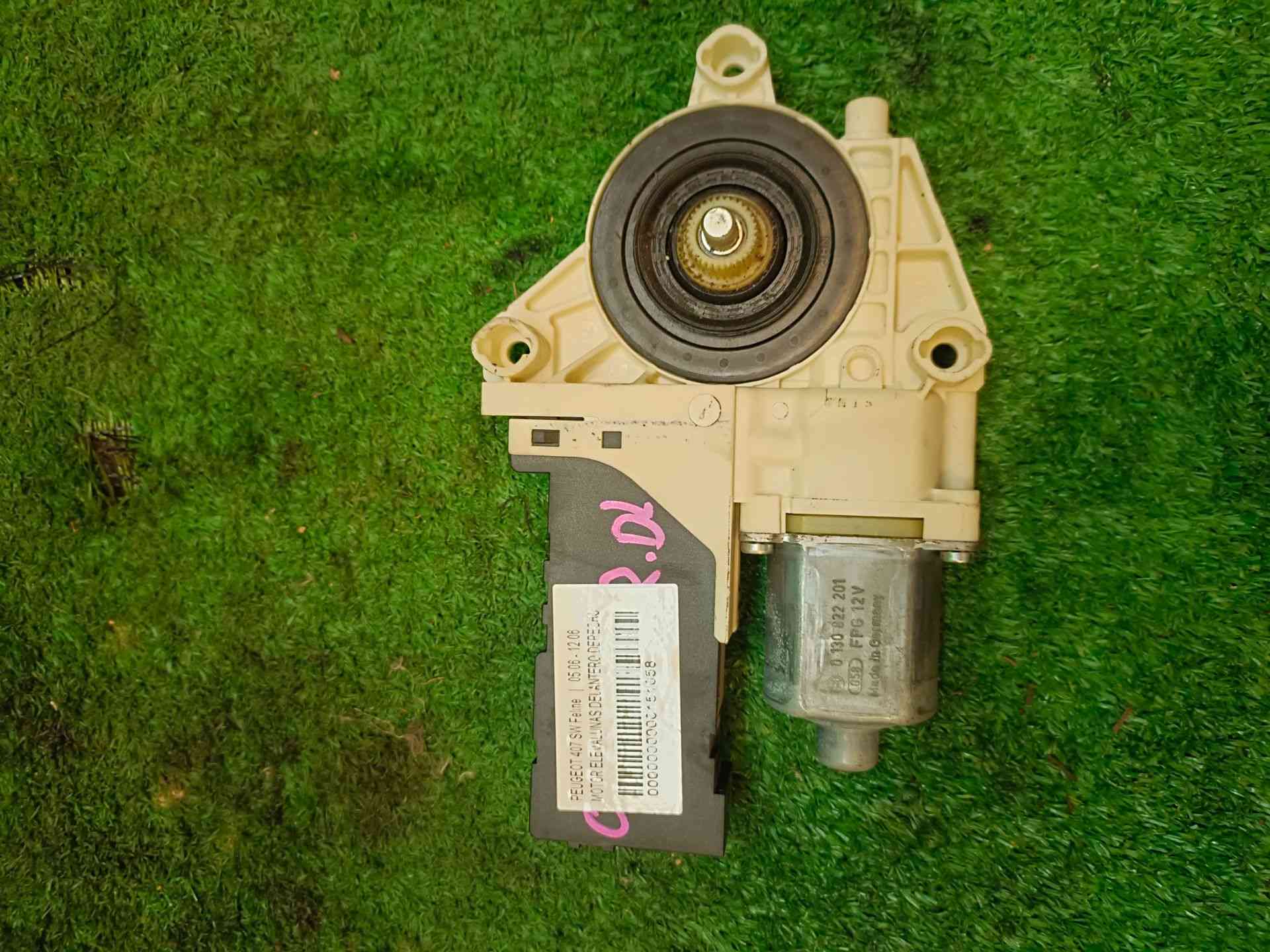 MOTOR ELEVALUNAS DELANTERO DERECHO