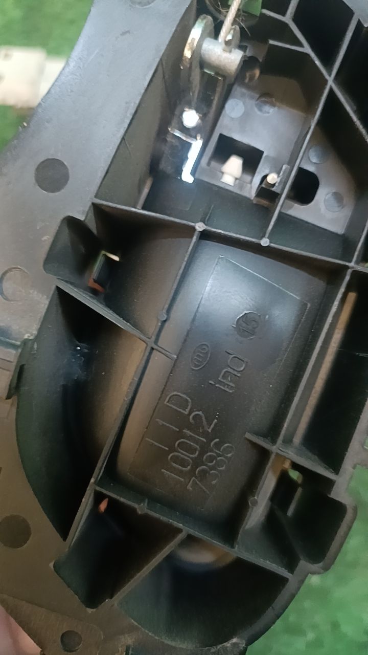 CERRADURA PUERTA TRASERA DERECHA