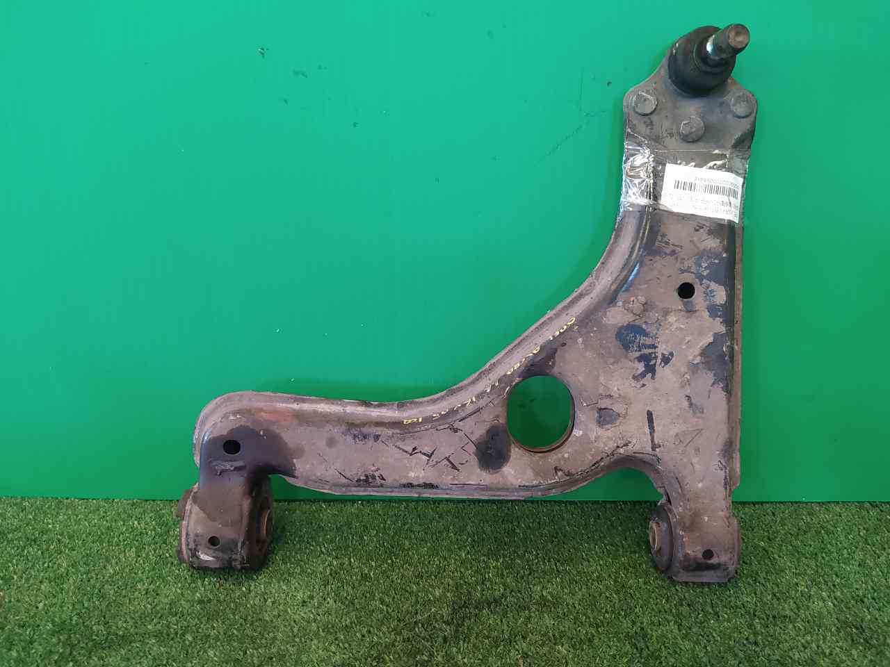 BRAZO SUSPENSION INFERIOR DELANTERO IZQUIERDO