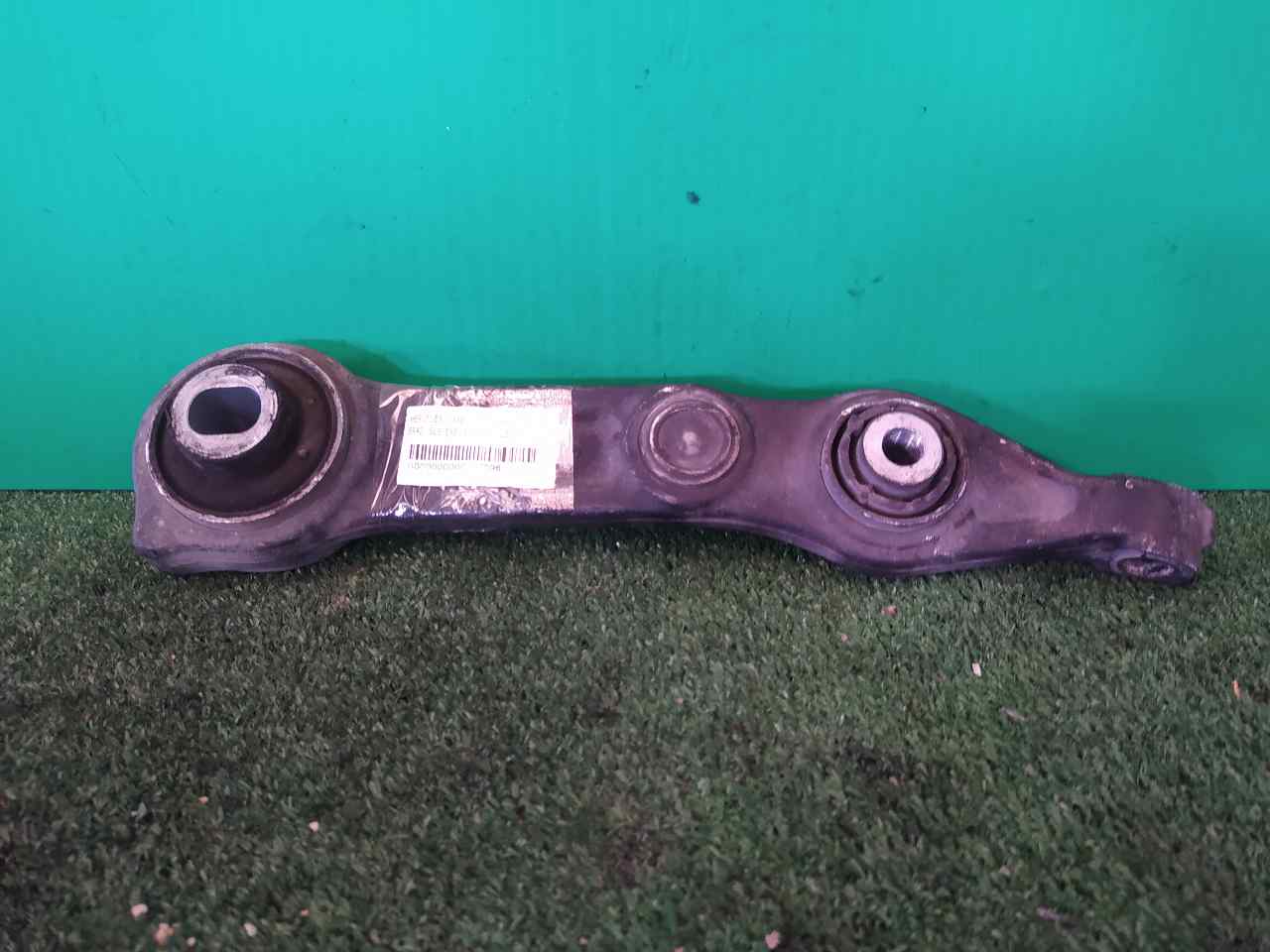 BRAZO SUSPENSION SUPERIOR DELANTERO IZQUIERDO