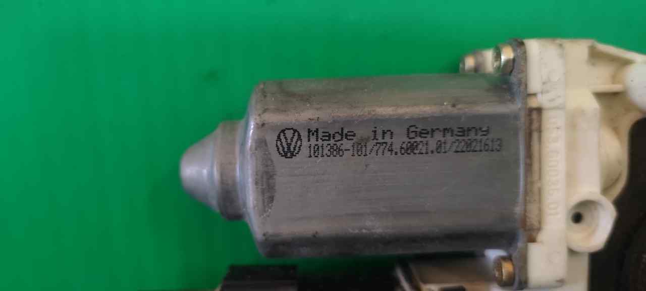 MOTOR ELEVALUNAS DELANTERO DERECHO
