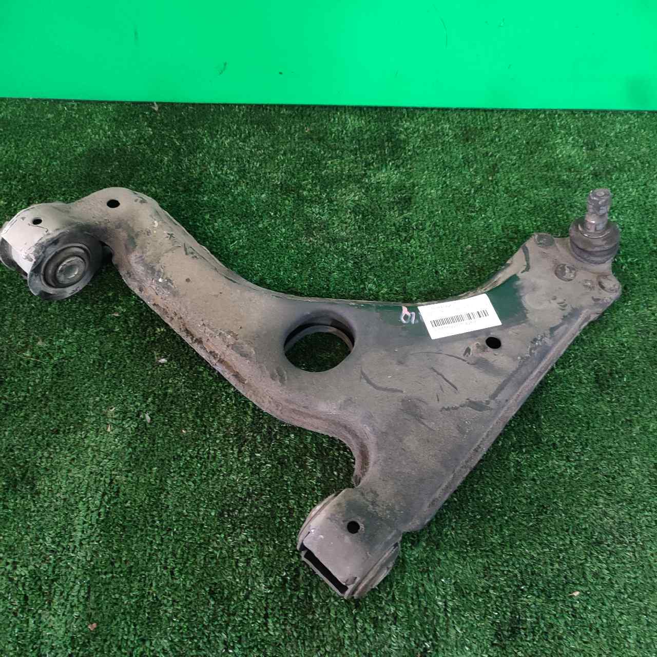 BRAZO SUSPENSION INFERIOR DELANTERO IZQUIERDO