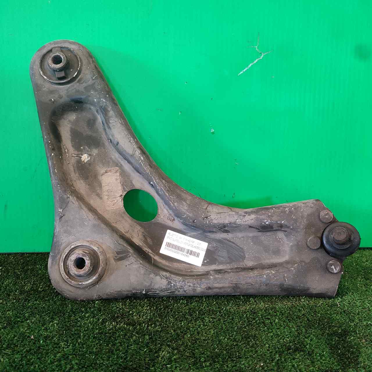 BRAZO SUSPENSION INFERIOR DELANTERO IZQUIERDO