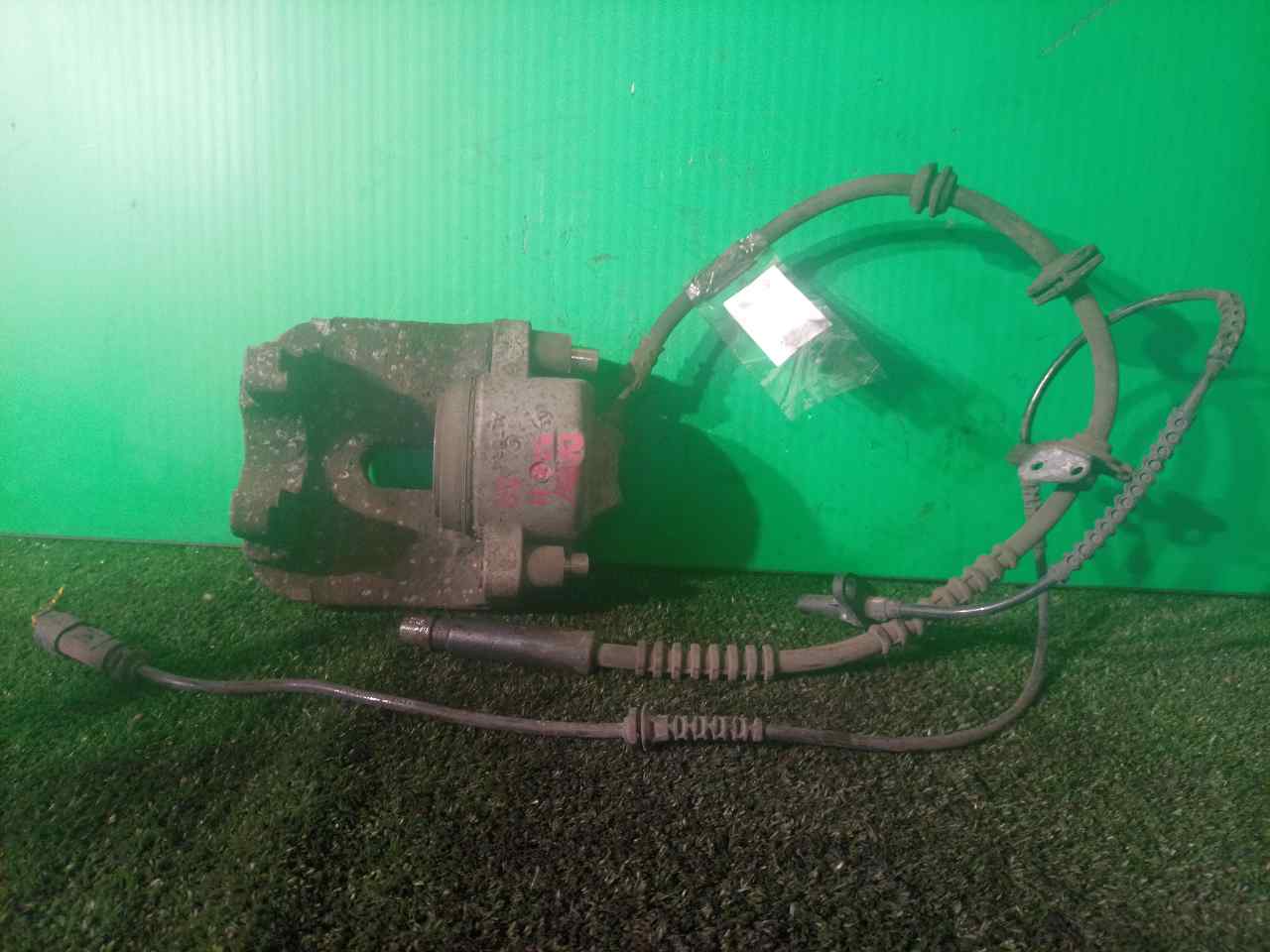 PINZA DE FRENO DELANTERA DERECHA