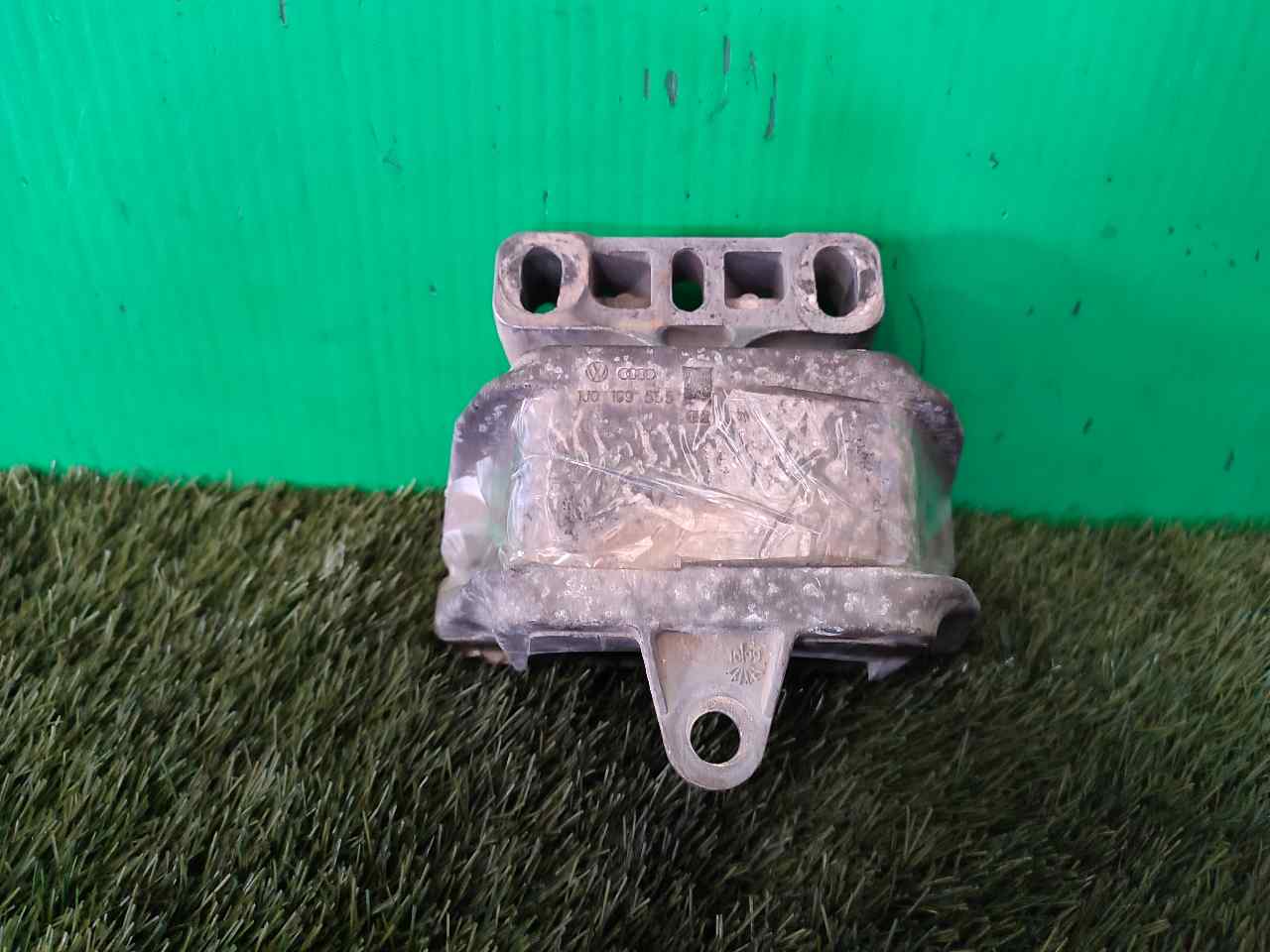 SOPORTE MOTOR IZQUIERDO