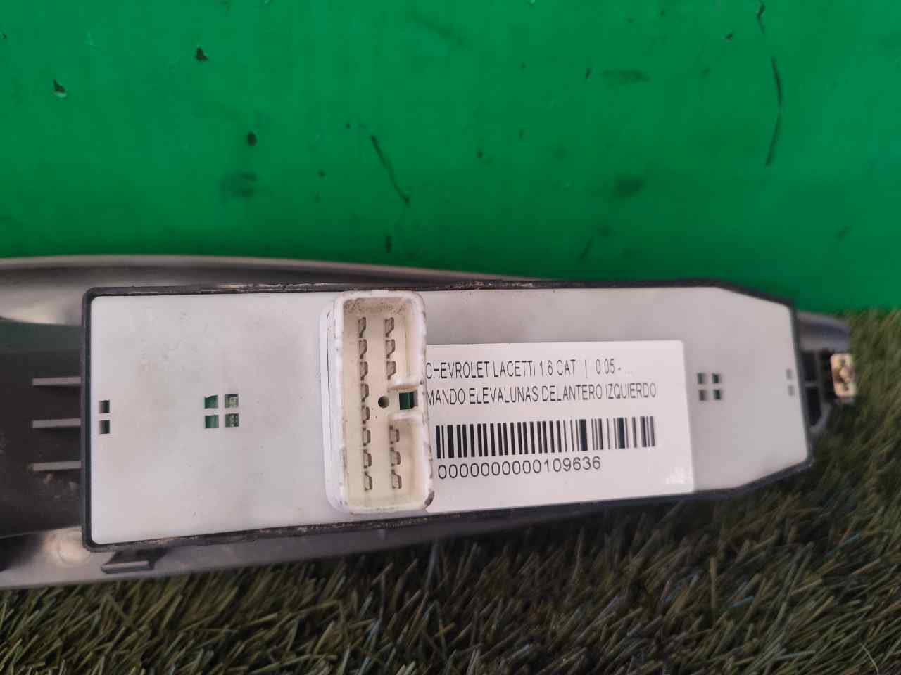 MANDO ELEVALUNAS DELANTERO IZQUIERDO