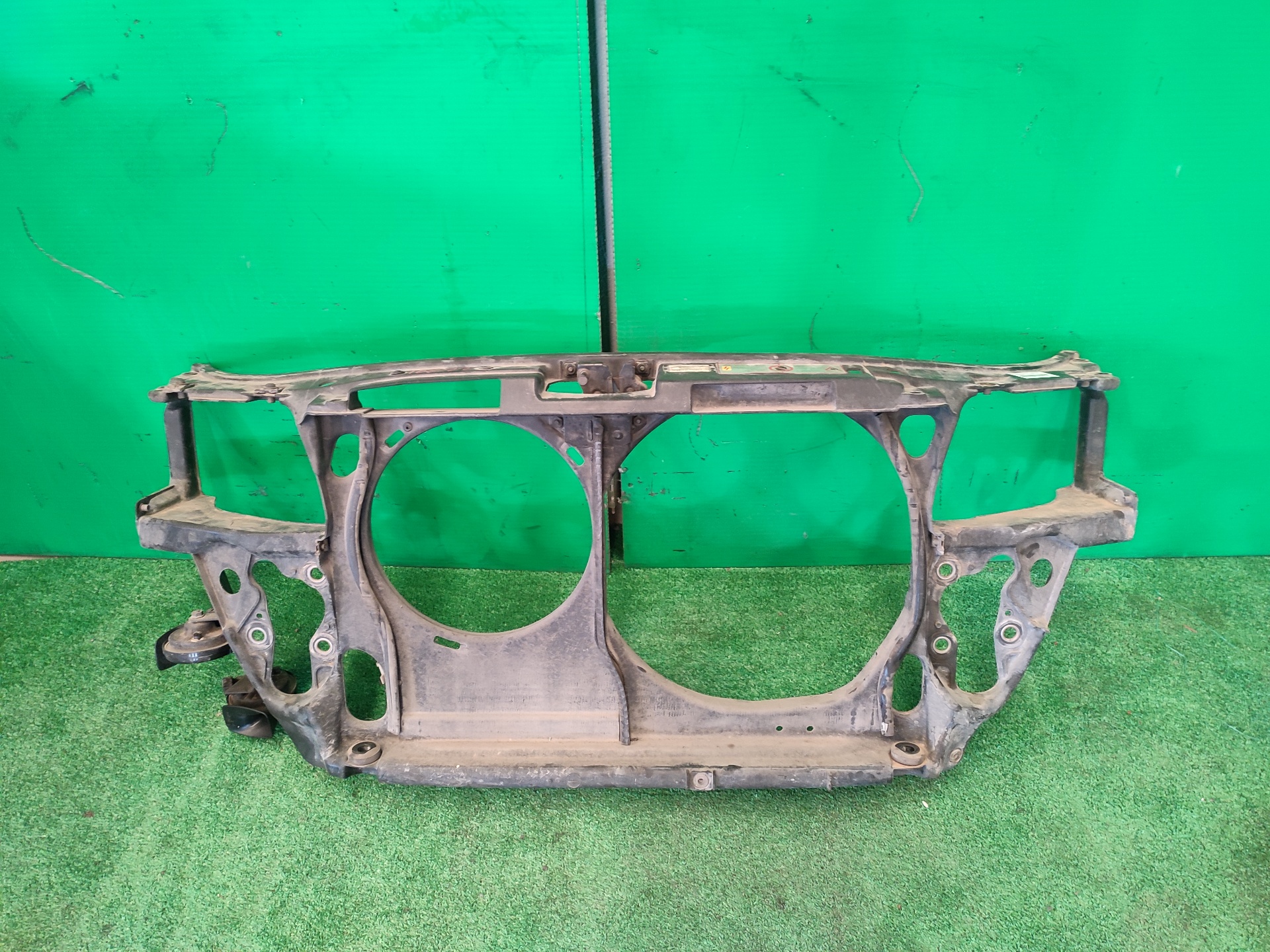 PANEL FRONTAL
