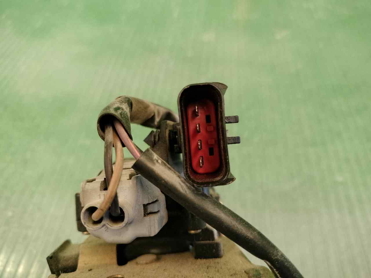 CERRADURA MALETERO / PORTON