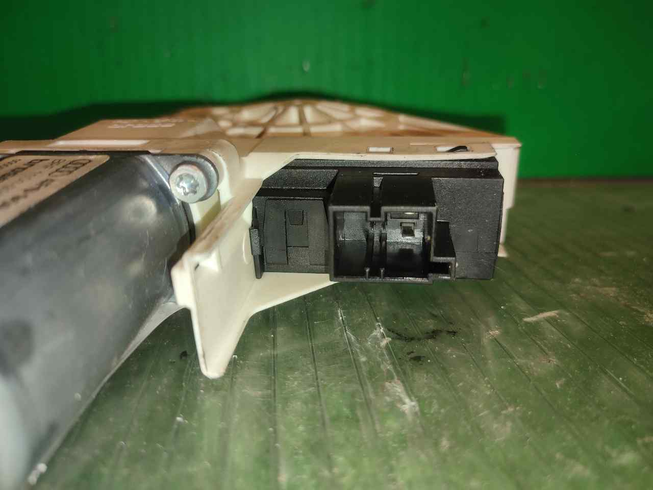 Tienda MOTOR ELEVALUNAS TRASERO IZQUIERDO