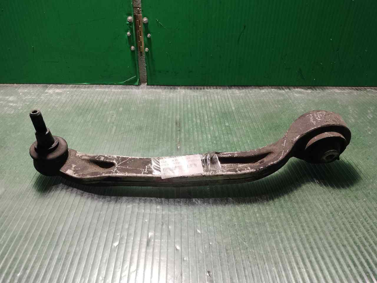 BRAZO SUSPENSION INFERIOR DELANTERO IZQUIERDO