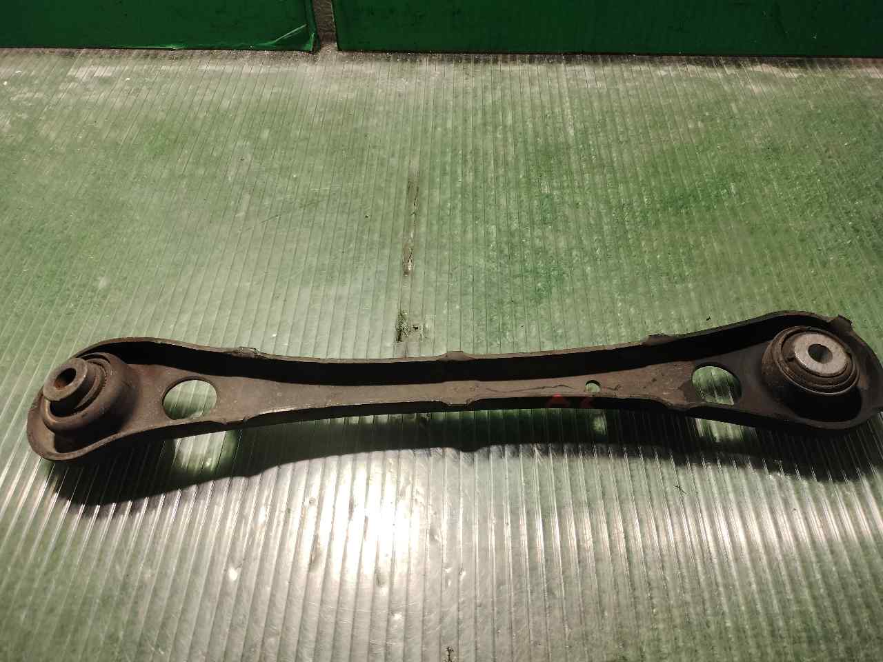 BRAZO SUSPENSION INFERIOR TRASERO IZQUIERDO