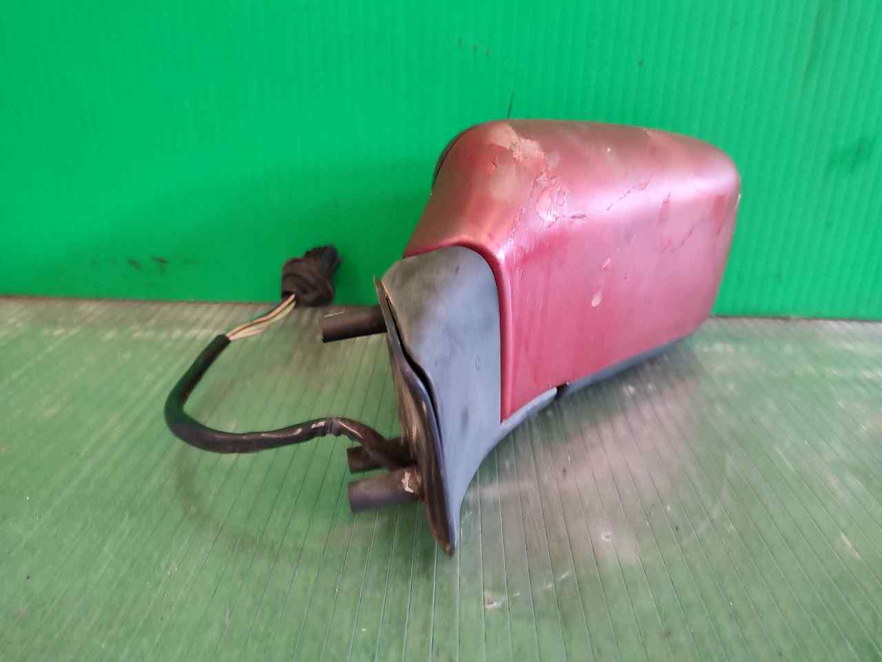 RETROVISOR IZQUIERDO