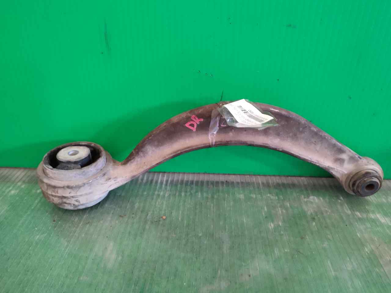 BRAZO SUSPENSION INFERIOR DELANTERO DERECHO