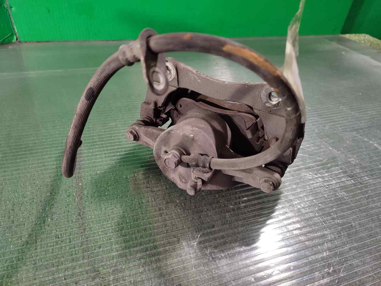 PINZA DE FRENO DELANTERA IZQUIERDA