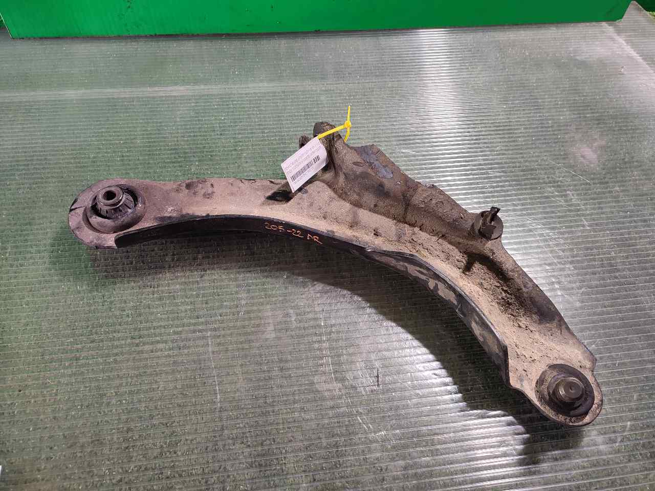 BRAZO SUSPENSION INFERIOR DELANTERO IZQUIERDO