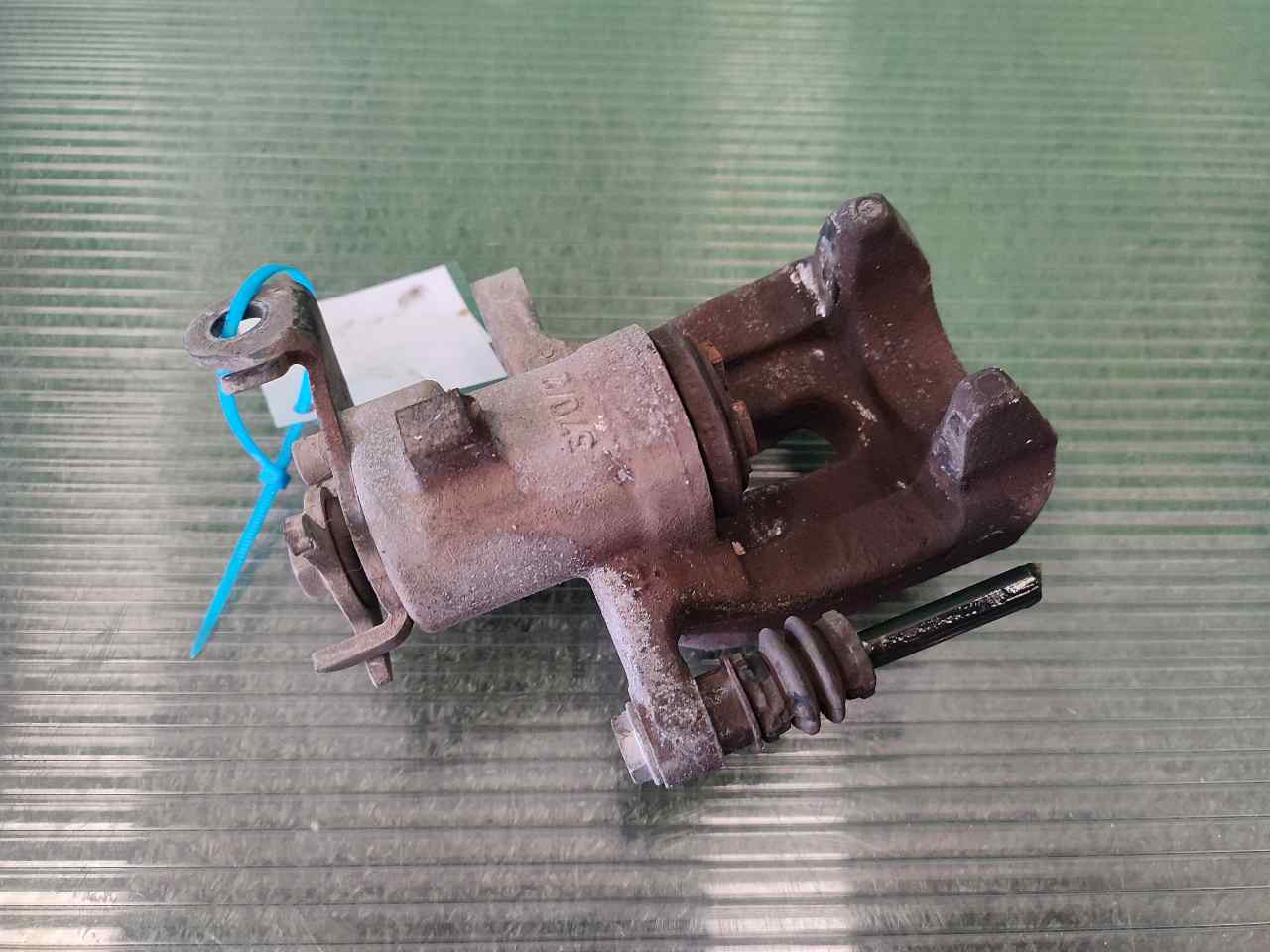 PINZA DE FRENO TRASERA IZQUIERDA