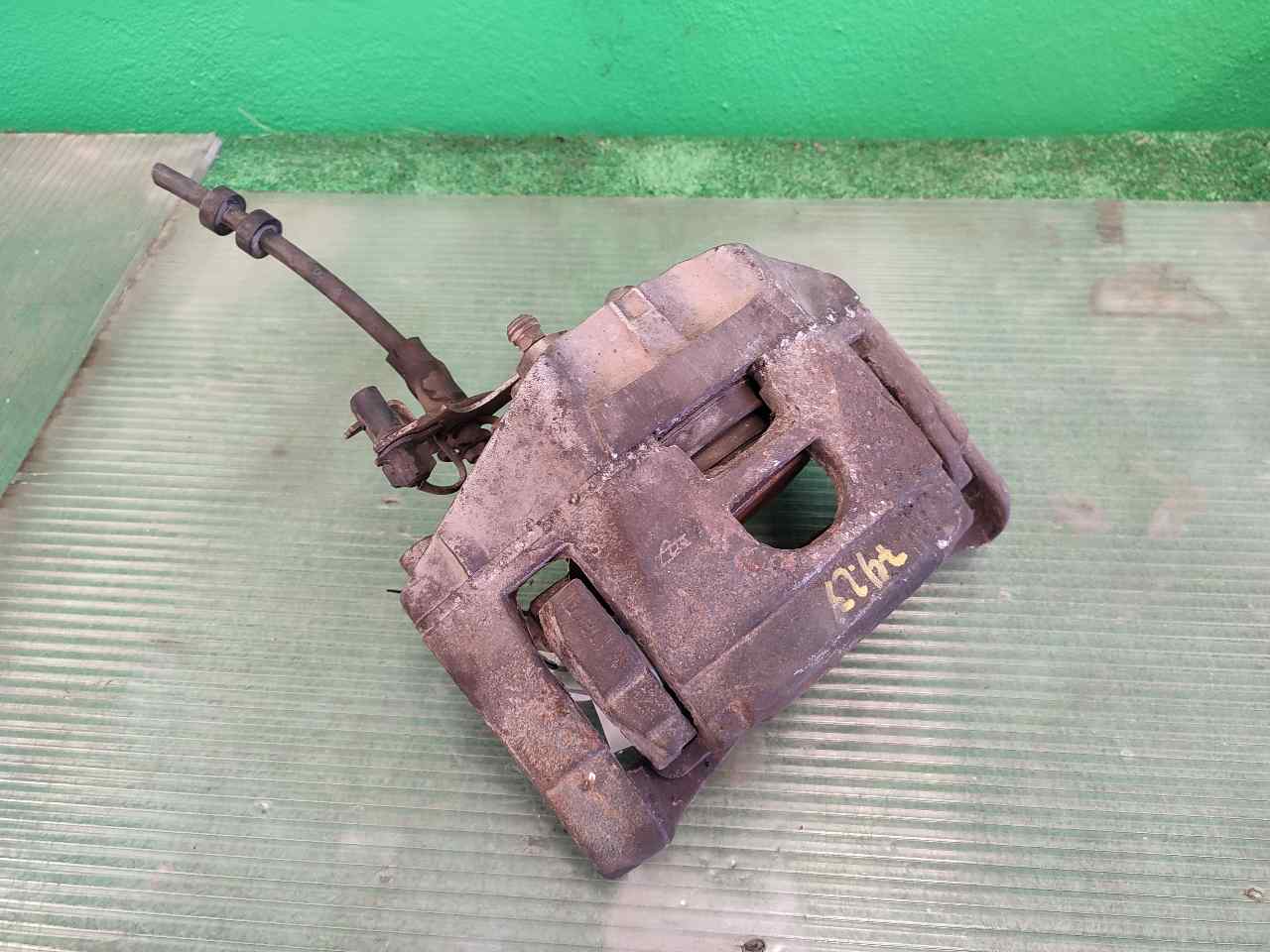 PINZA DE FRENO DELANTERA IZQUIERDA