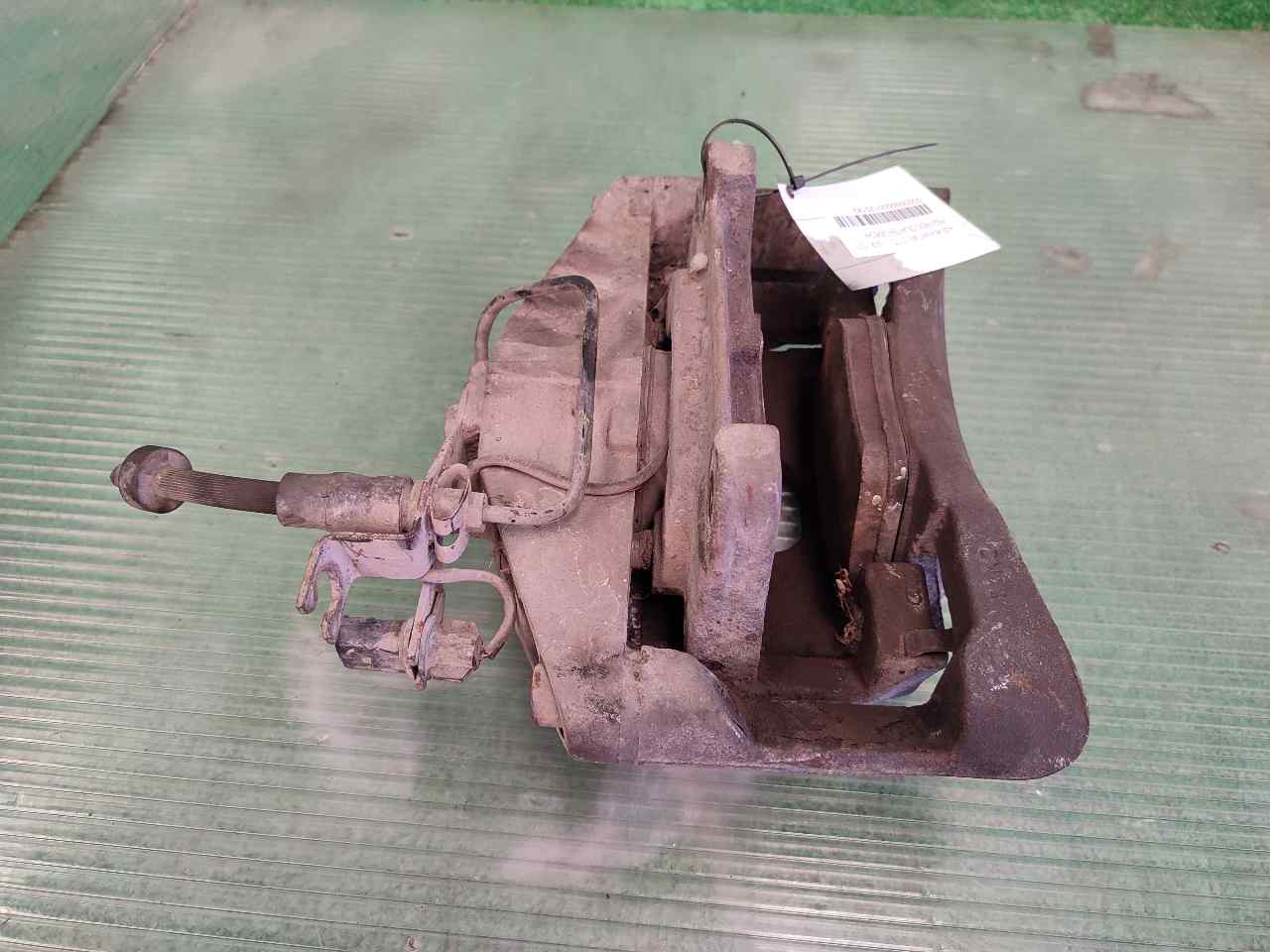 PINZA DE FRENO DELANTERA DERECHA