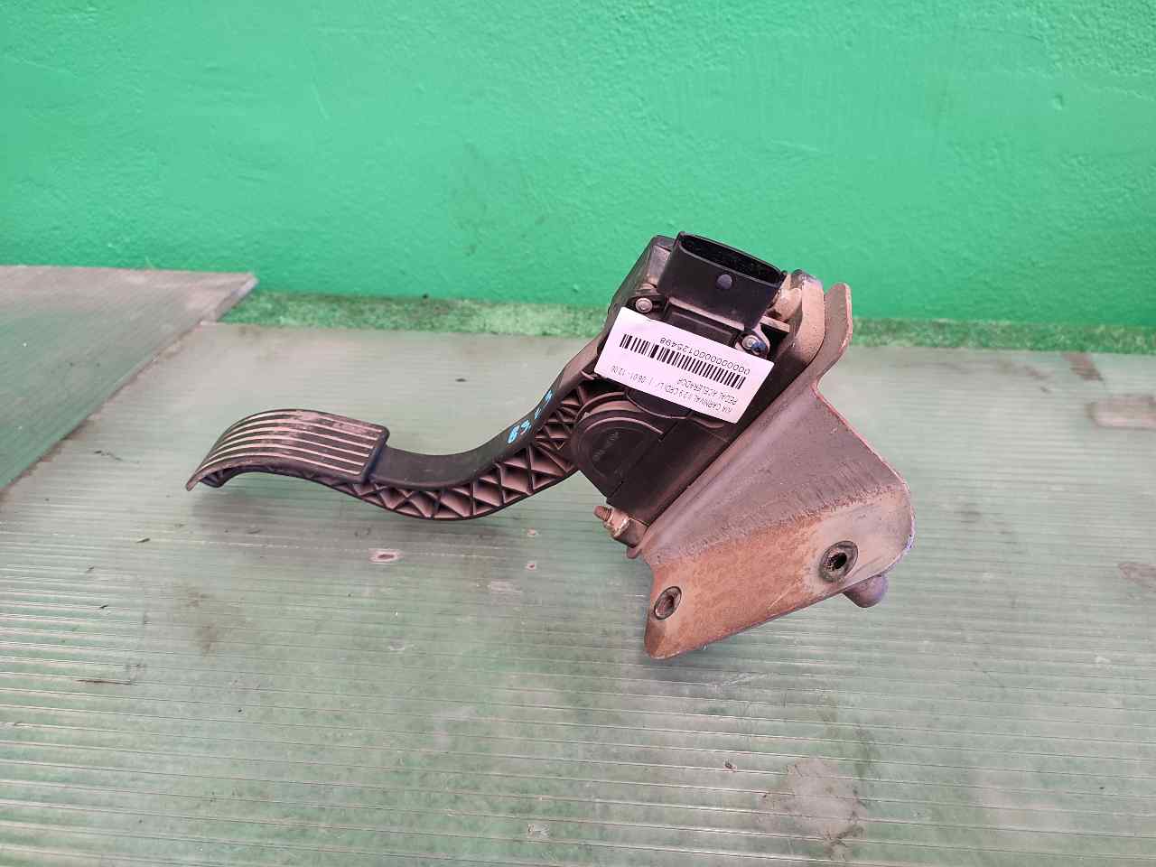 PEDAL ACELERADOR