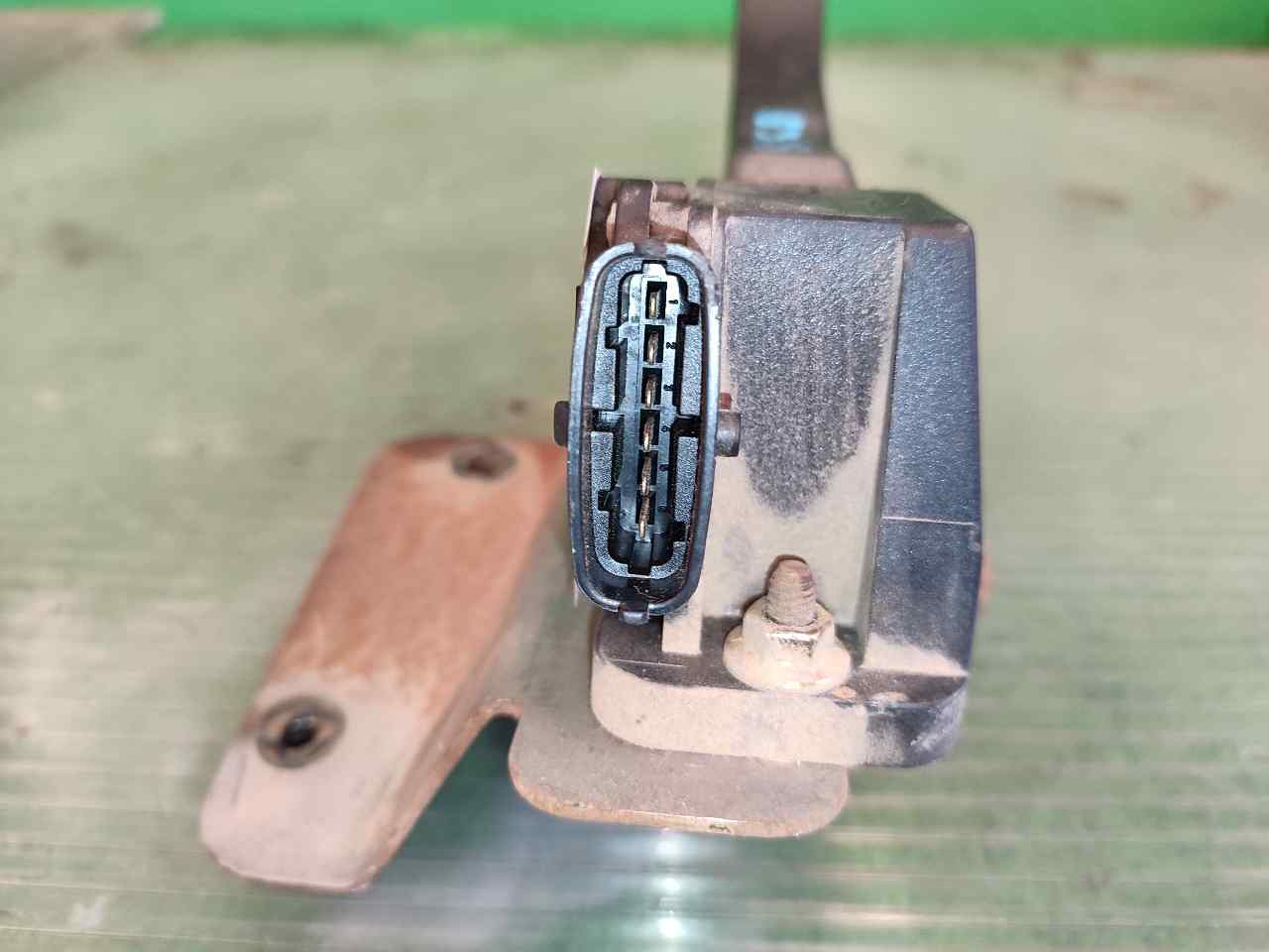 PEDAL ACELERADOR