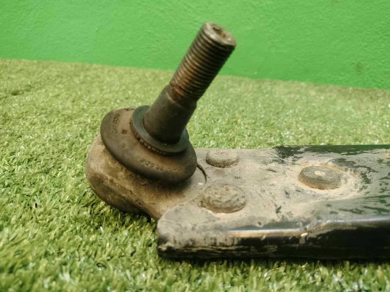 BRAZO SUSPENSION INFERIOR DELANTERO IZQUIERDO