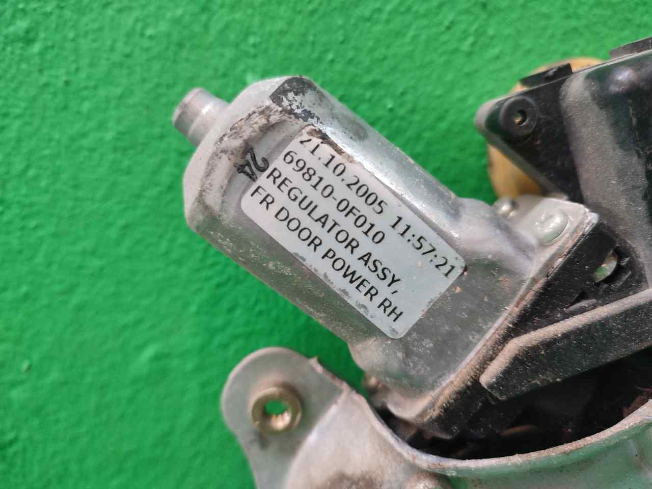 ELEVALUNAS DELANTERO DERECHO