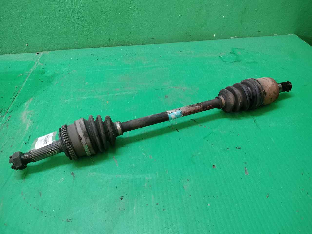 TRANSMISION DELANTERA IZQUIERDA