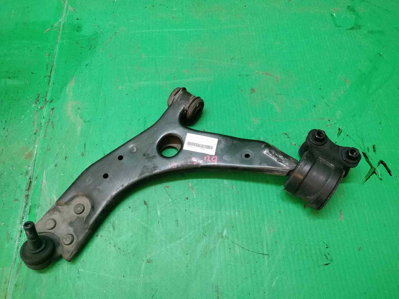 BRAZO SUSPENSION INFERIOR DELANTERO IZQUIERDO