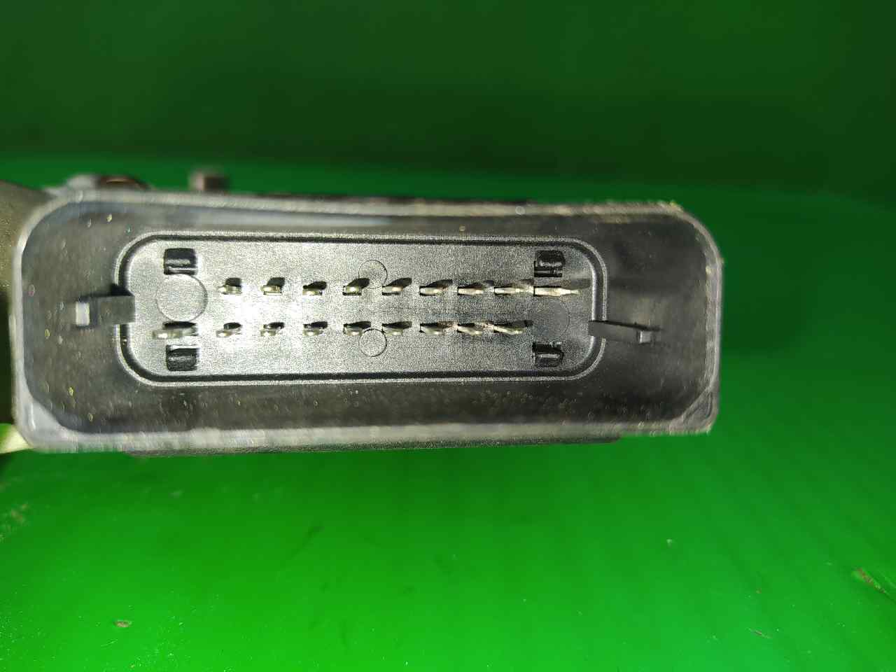 MOTOR ELEVALUNAS TRASERO DERECHO