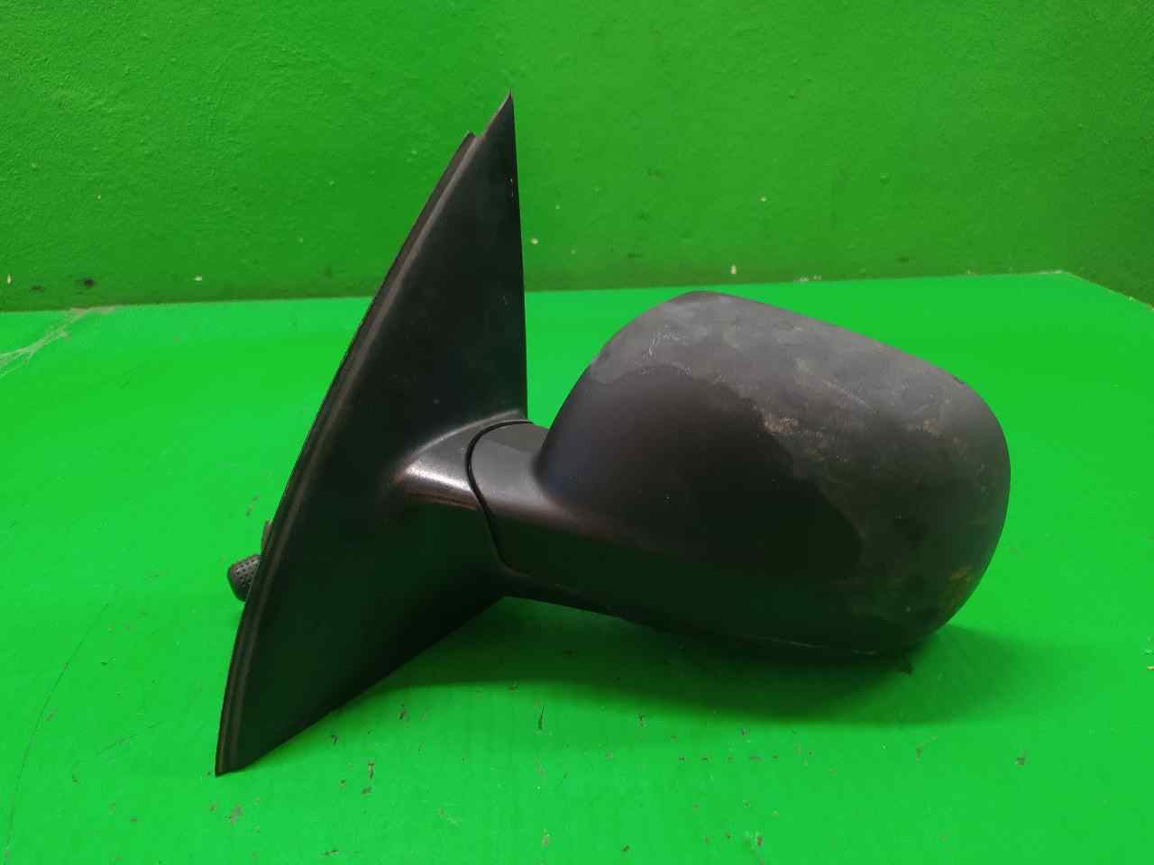 RETROVISOR IZQUIERDO
