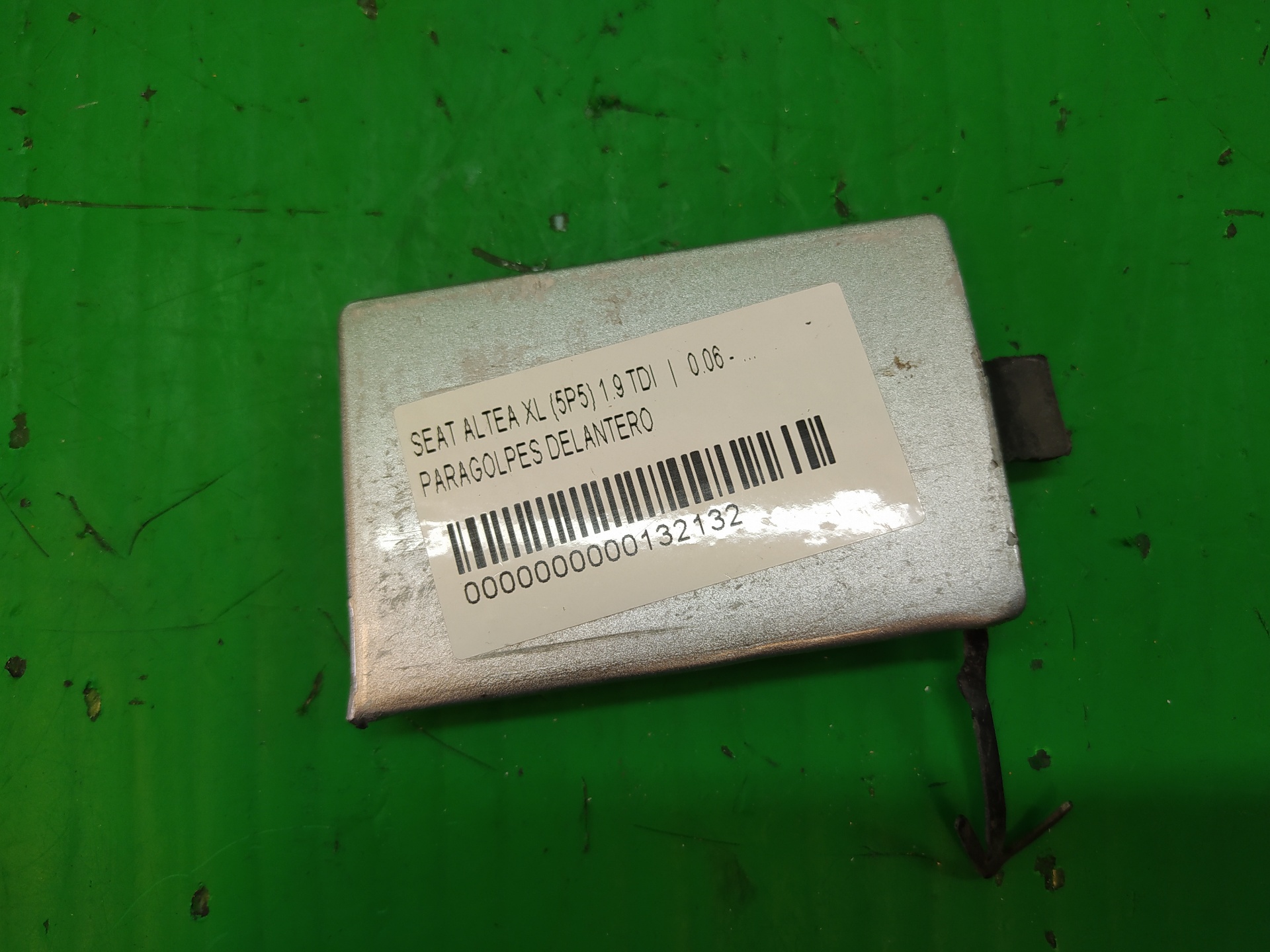 MOLDURA PARAGOLPE DELANTERA