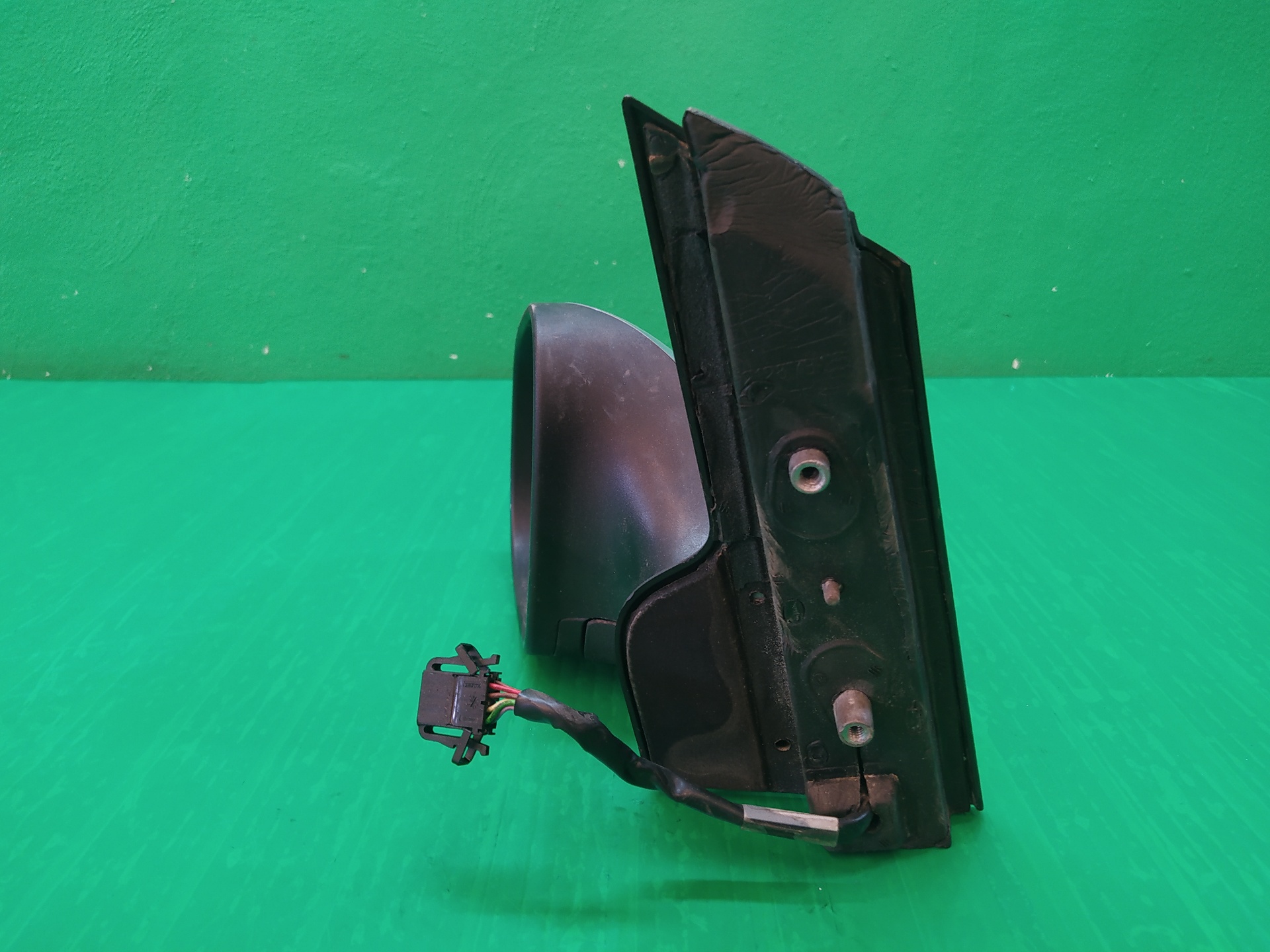 RETROVISOR IZQUIERDO