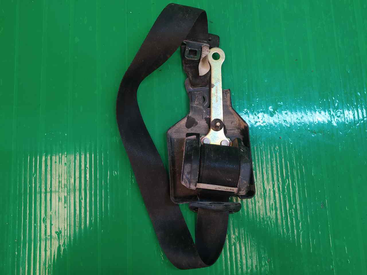CINTURON SEGURIDAD DELANTERO DERECHO
