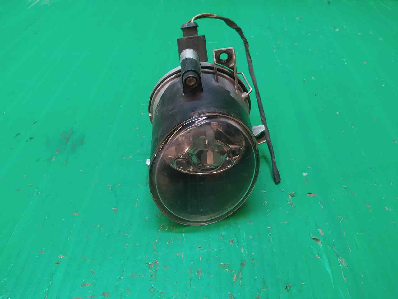 FARO ANTINIEBLA IZQUIERDO