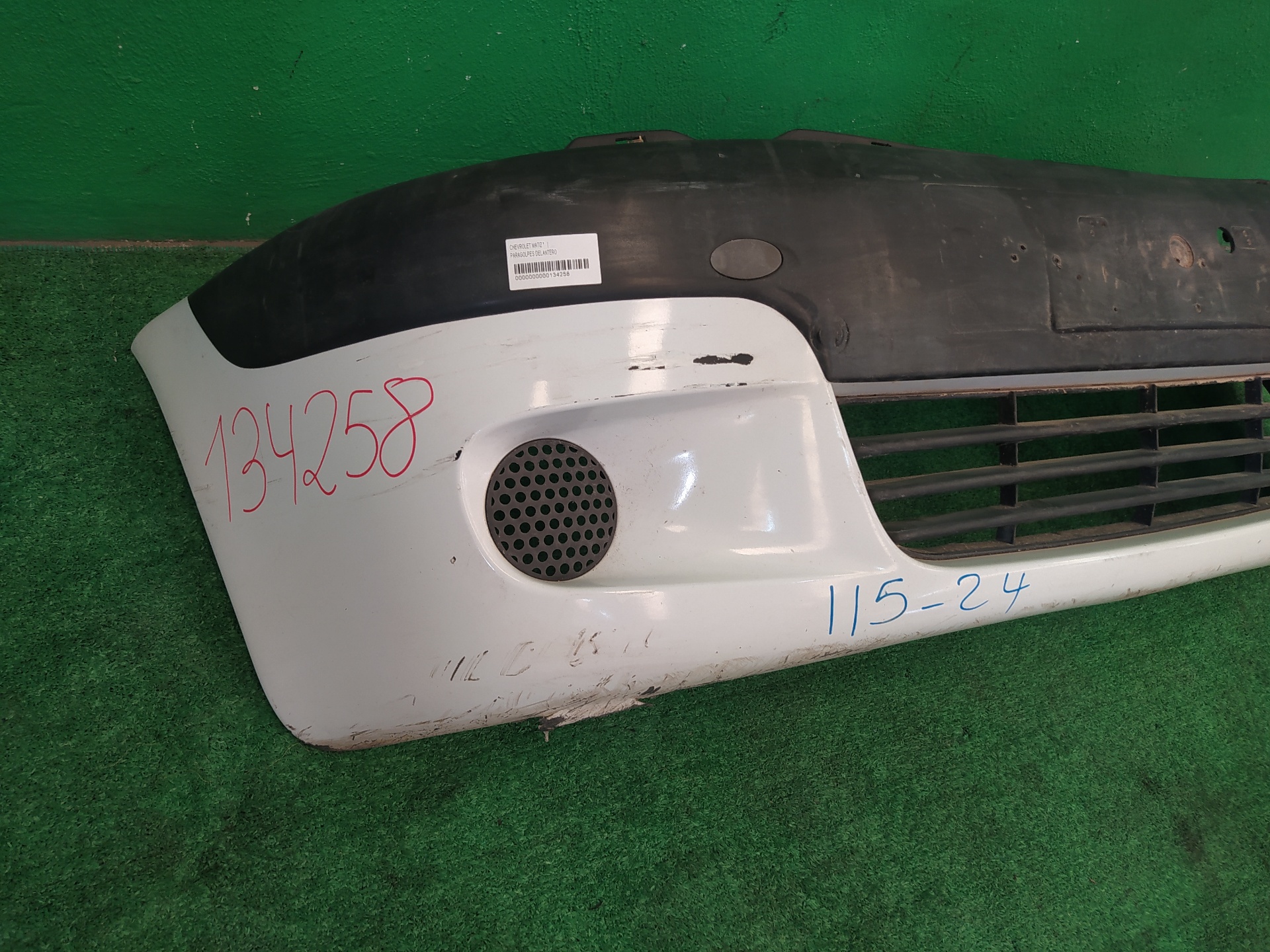 PARAGOLPES DELANTERO