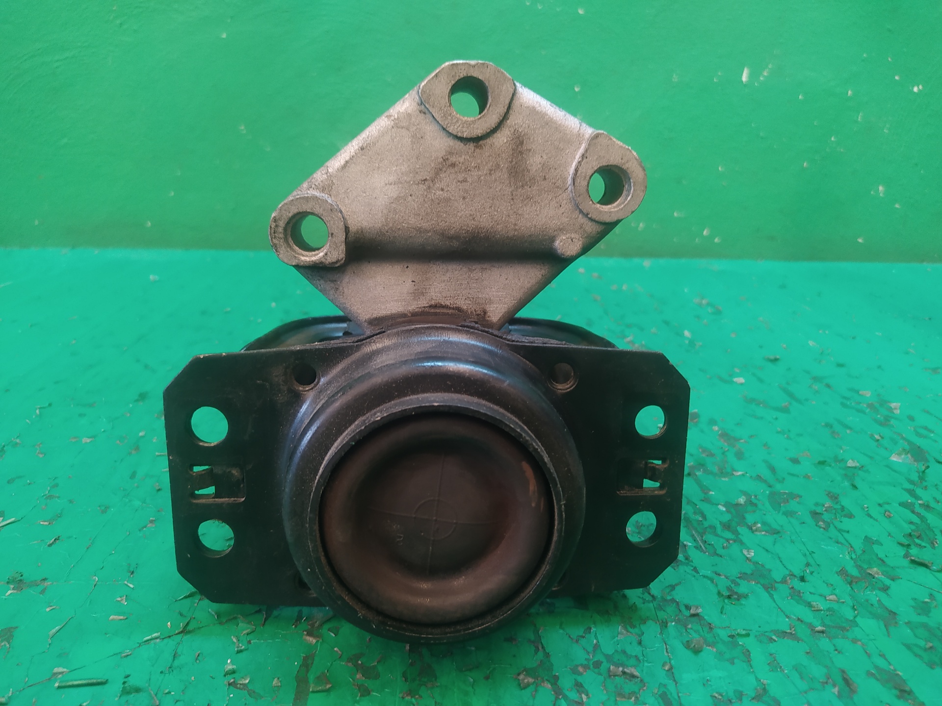 SOPORTE MOTOR DERECHO