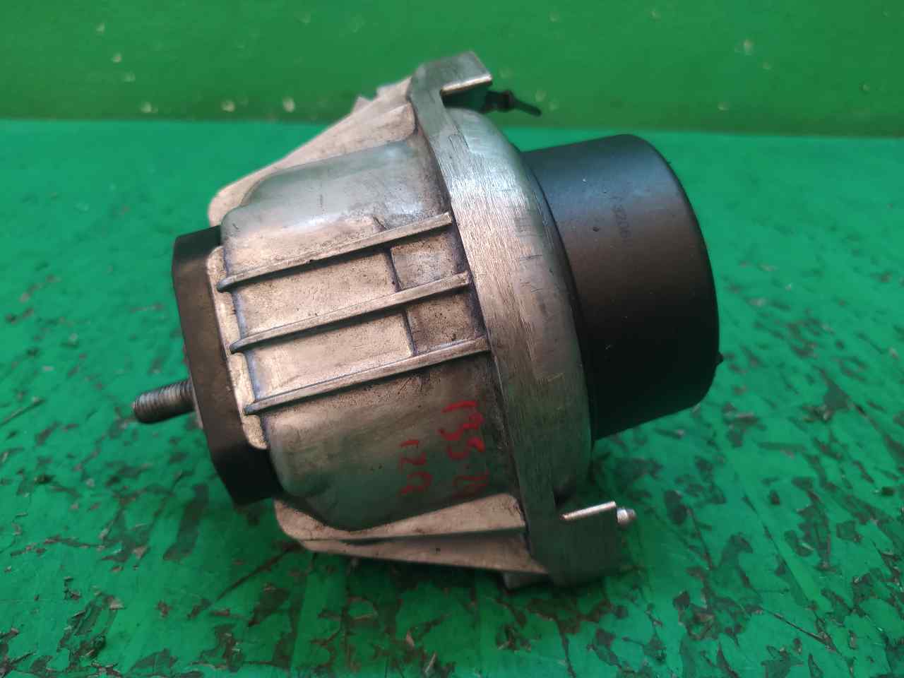 SOPORTE MOTOR IZQUIERDO