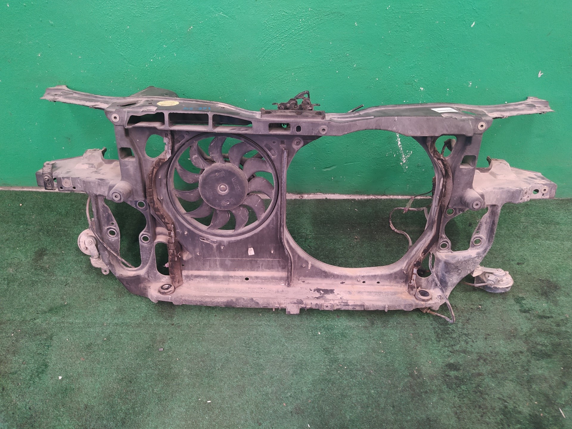 PANEL FRONTAL