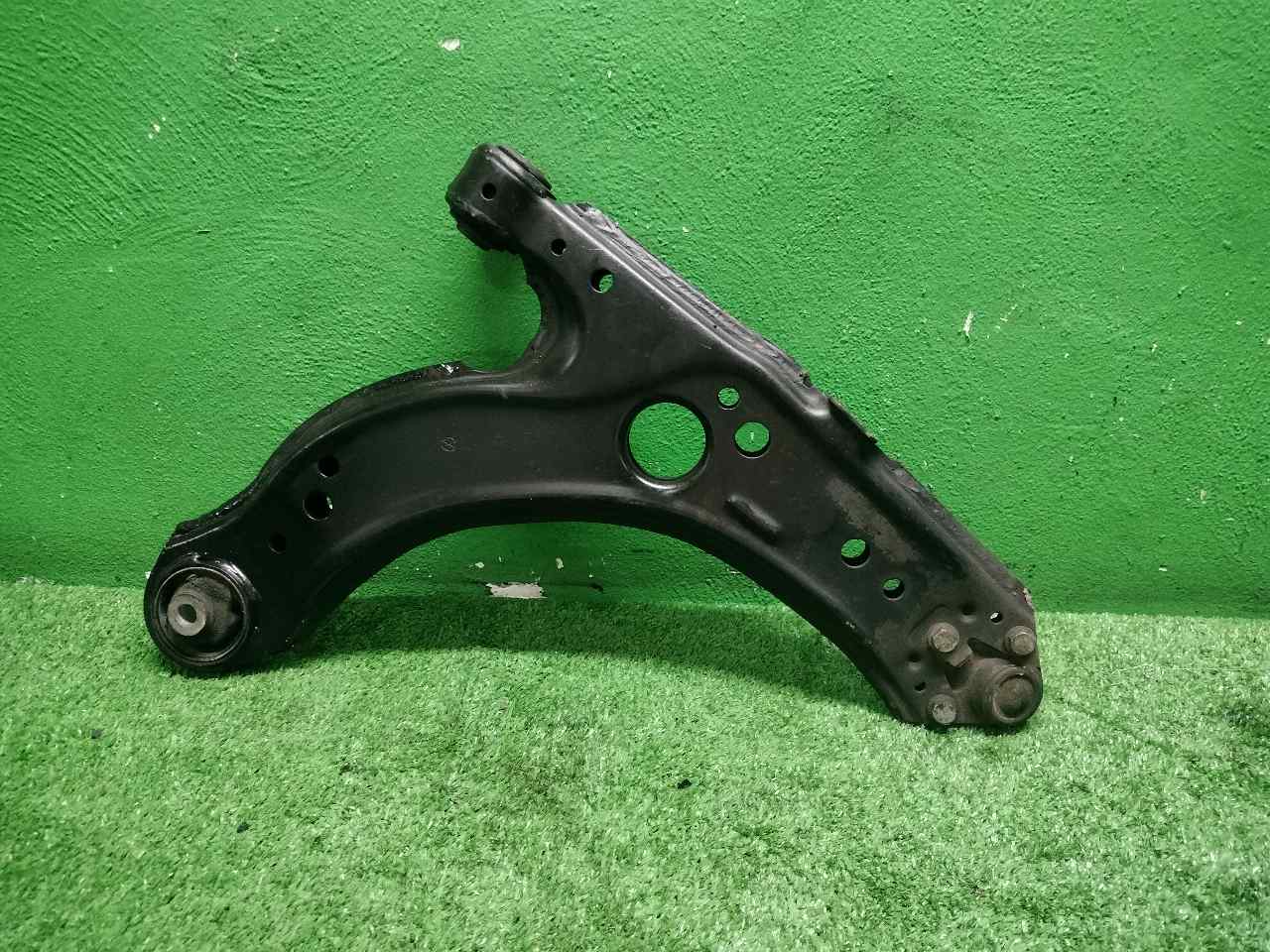 BRAZO SUSPENSION SUPERIOR DELANTERO IZQUIERDO