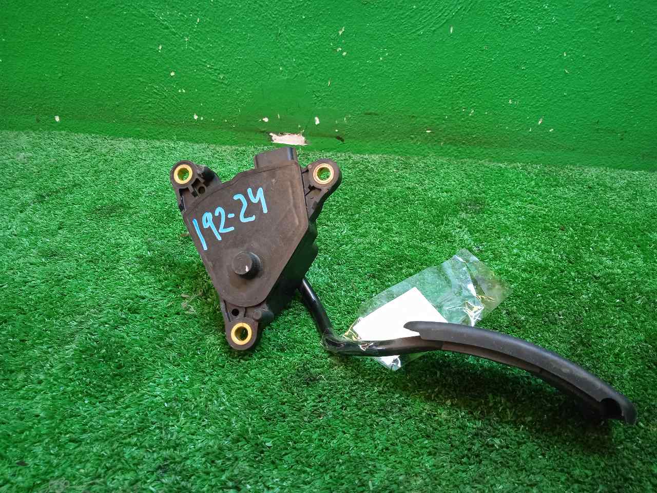 PEDAL ACELERADOR