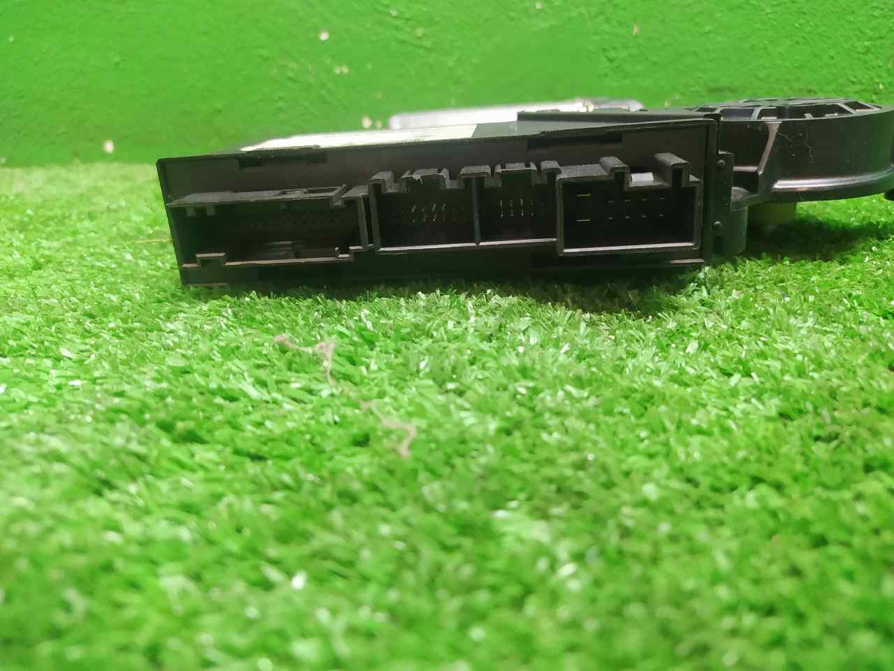 MOTOR ELEVALUNAS DELANTERO DERECHO