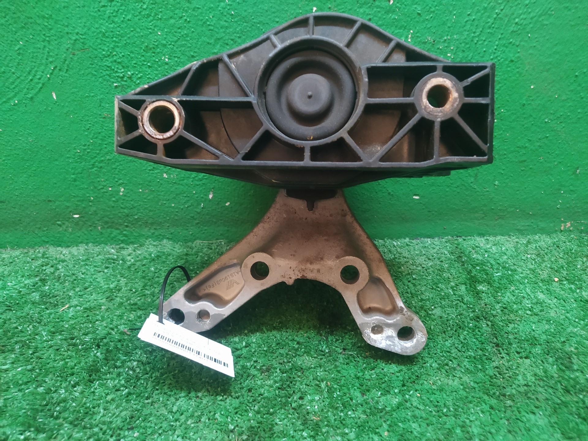 SOPORTE MOTOR DERECHO