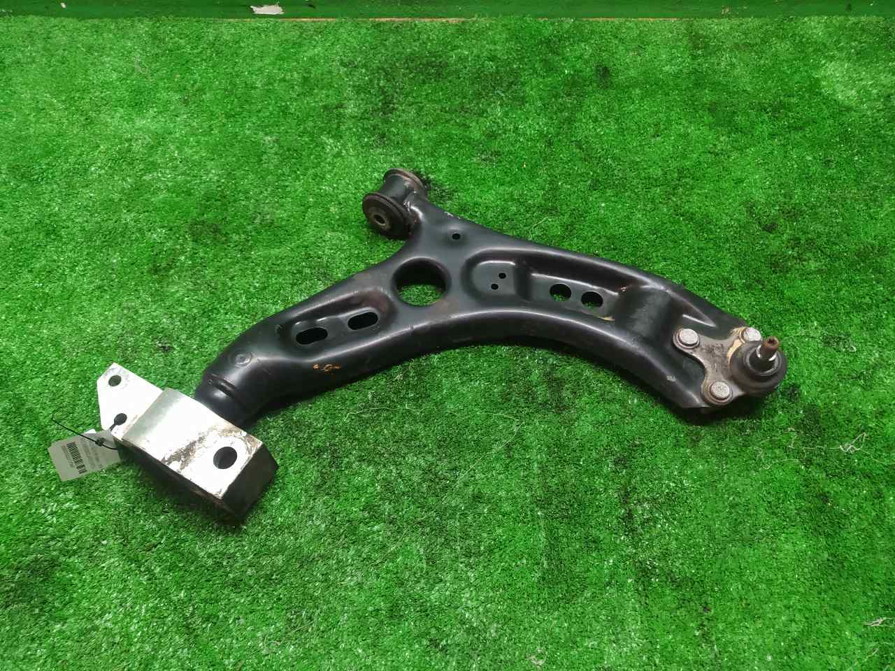 BRAZO SUSPENSION DELANTERO DERECHO